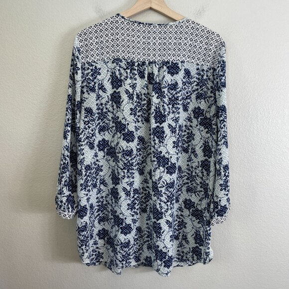 Nydj Womens XL Blue White Floral Tunic Top 3/4 Sleeve Front Neck Tie Blouse - Picture 9 of 10